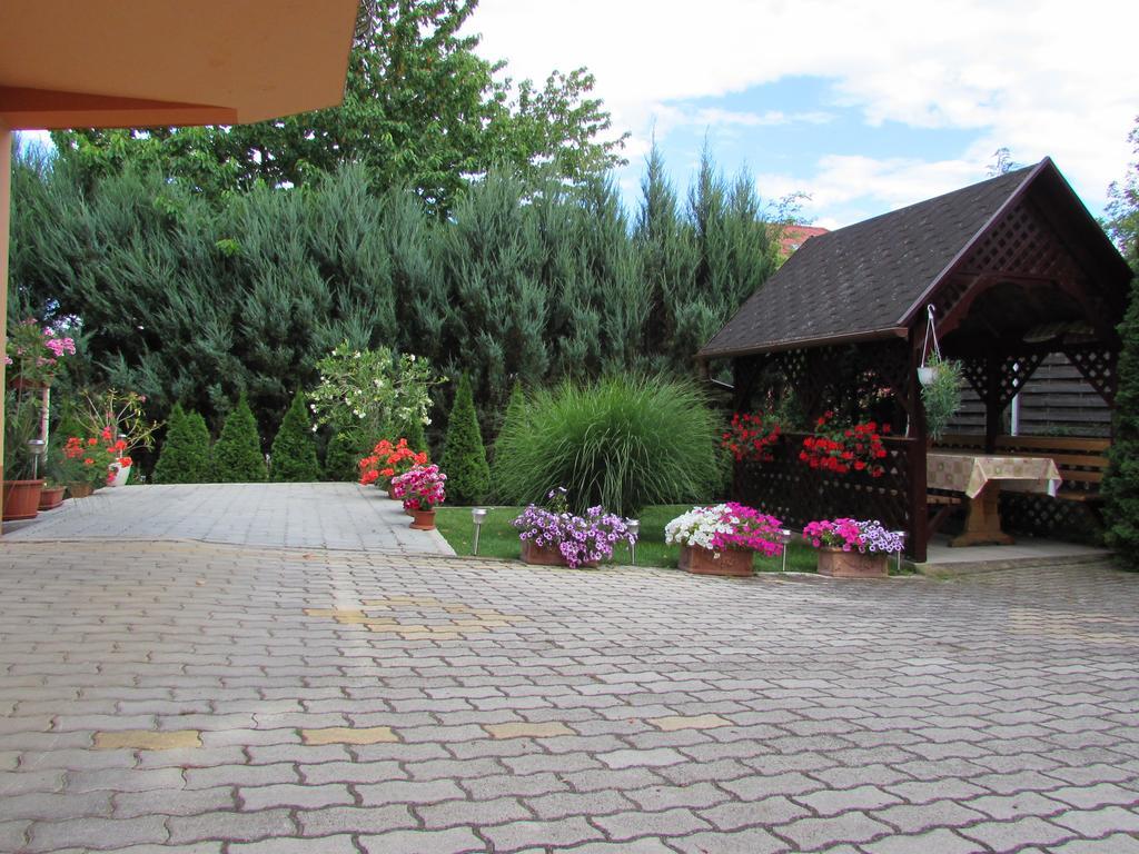 Szécsényi Apartman Hévíz Exterior foto