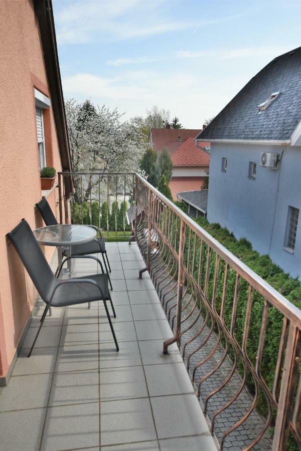 Szécsényi Apartman Hévíz Exterior foto